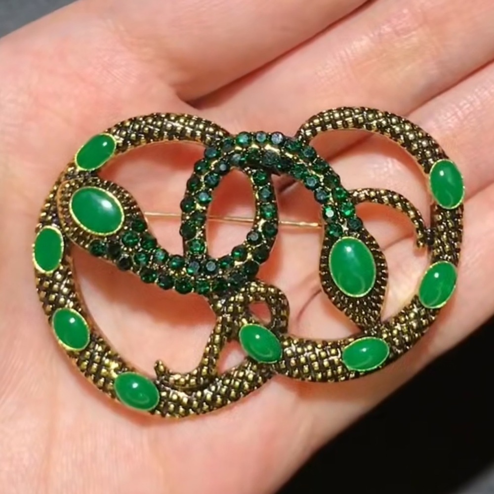 Serpenti Green Elegant Gold Brooch - Picture 1 of 4